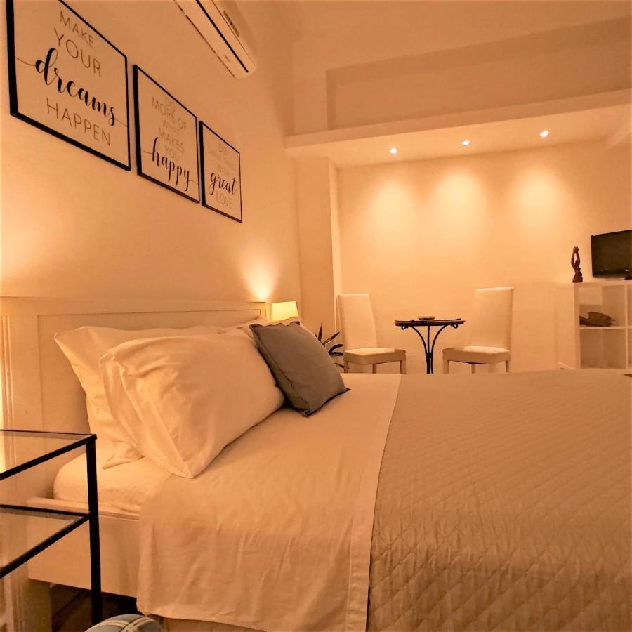 Il Girasole Bb Cagliari Bed & Breakfast ภายนอก รูปภาพ